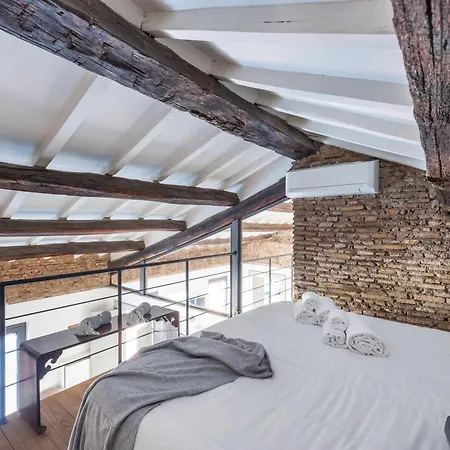 Apartment The Charming Attic - Piazza Di Spagna Area *