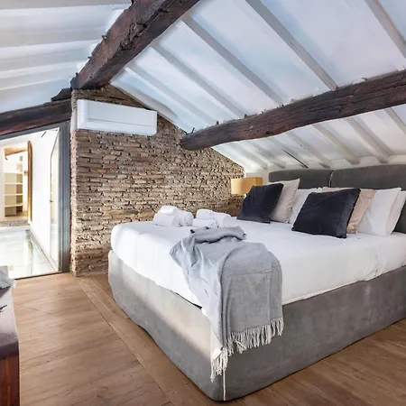 The Charming Attic - Piazza Di Spagna Area * Rome