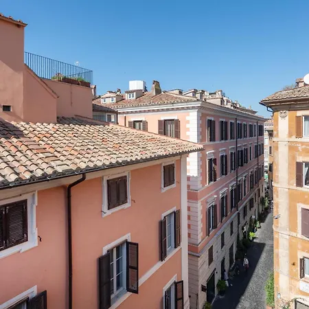 Apartment The Charming Attic - Piazza Di Spagna Area Rome