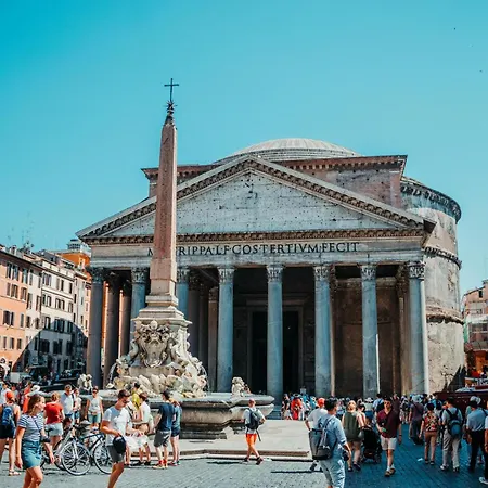 The Charming Attic - Piazza Di Spagna Area Appartamento